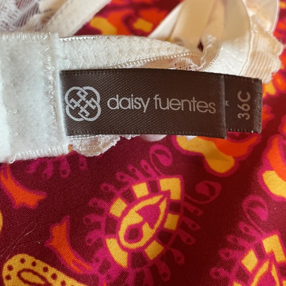 NWOT Lace Daisy Fuentes Bra - Picture 3 of 4